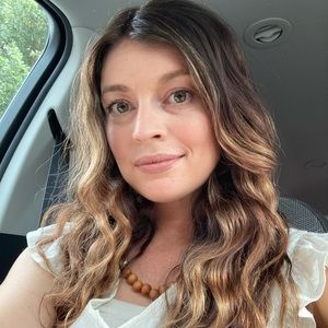Meet your Posher, Whitney